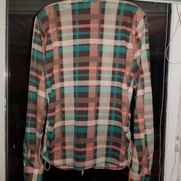 Long sleeve flannel button up shirt - Picture 4 of 5